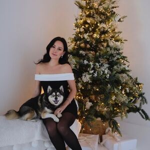 Holiday mini dress - bow detail